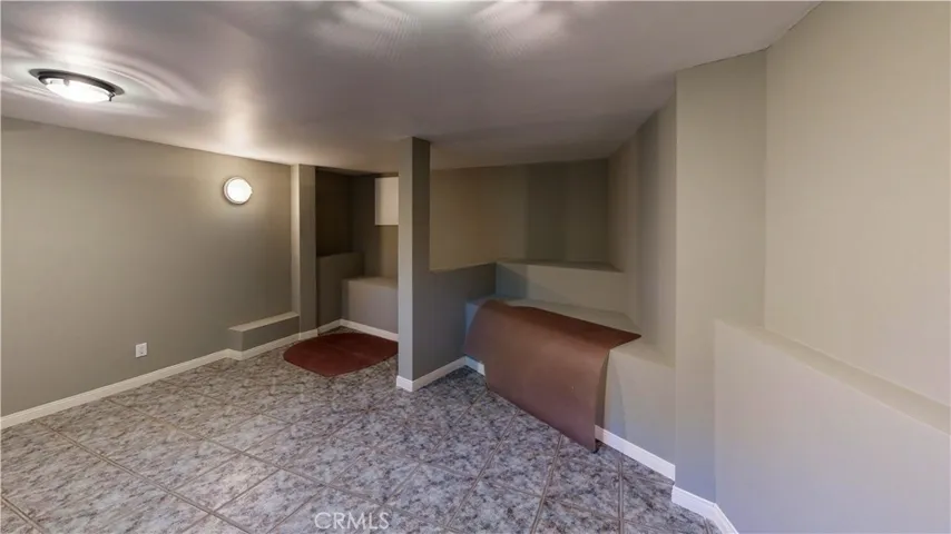 4936 Llano, Woodland Hills, California 91364