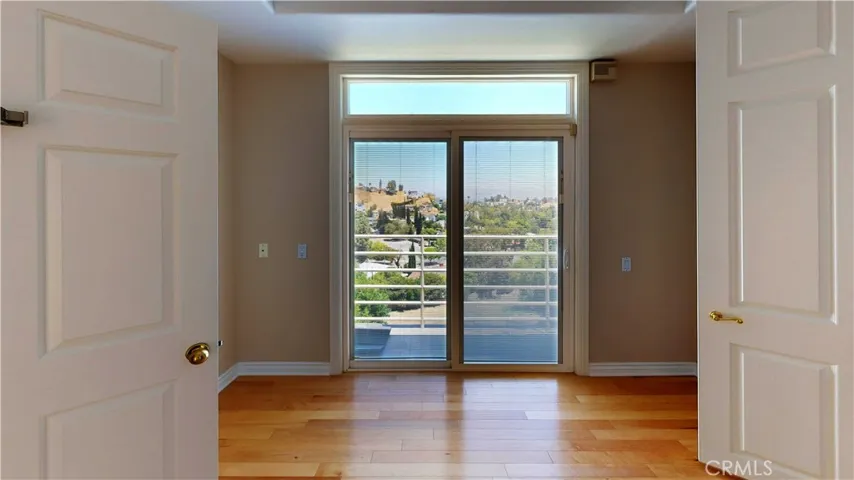 4936 Llano, Woodland Hills, California 91364