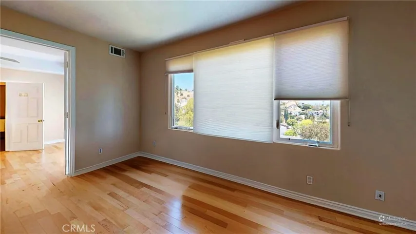 4936 Llano, Woodland Hills, California 91364