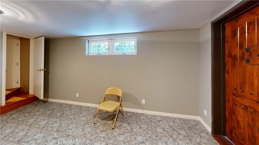 4936 Llano, Woodland Hills, California 91364