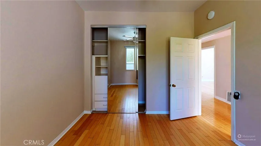 4936 Llano, Woodland Hills, California 91364