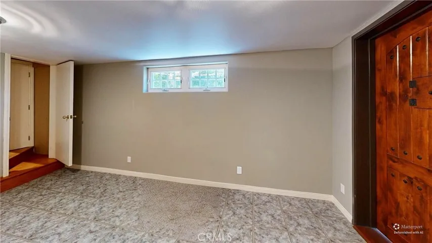 4936 Llano, Woodland Hills, California 91364