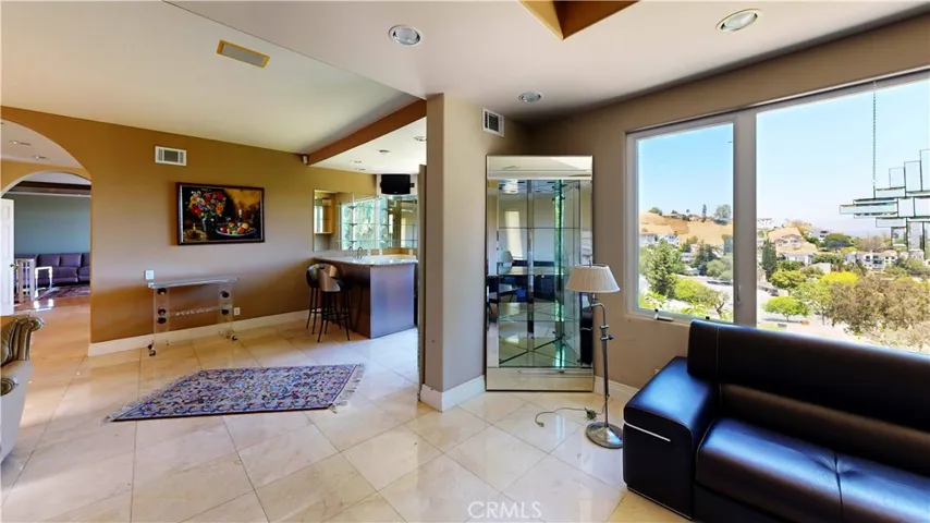 4936 Llano, Woodland Hills, California 91364