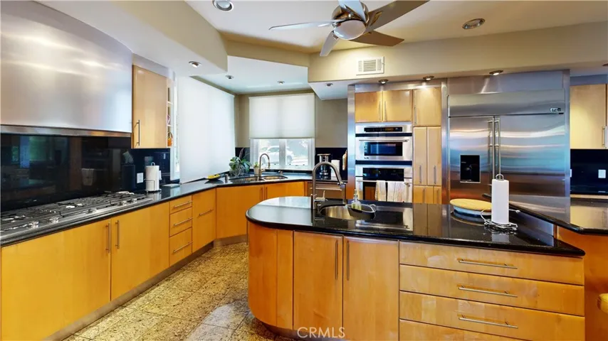 4936 Llano, Woodland Hills, California 91364