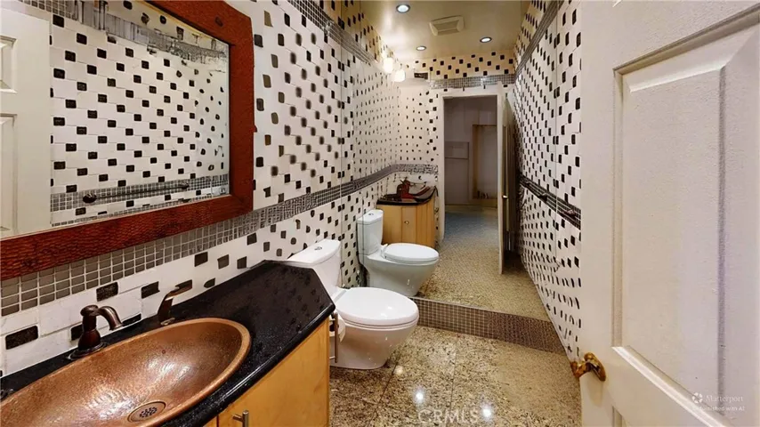 4936 Llano, Woodland Hills, California 91364