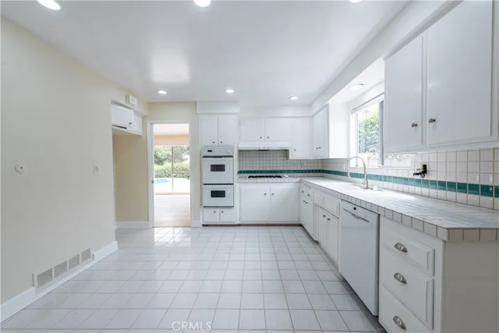 24221 Hatteras Street, Woodland Hills, California 91367