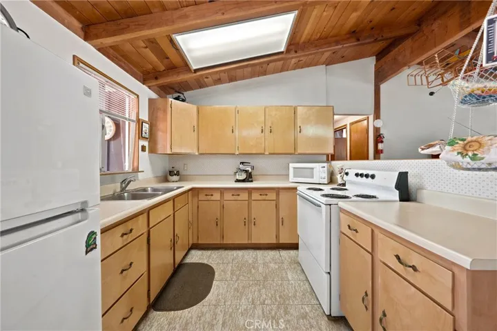 12390 Ridge, Middletown, California 95461