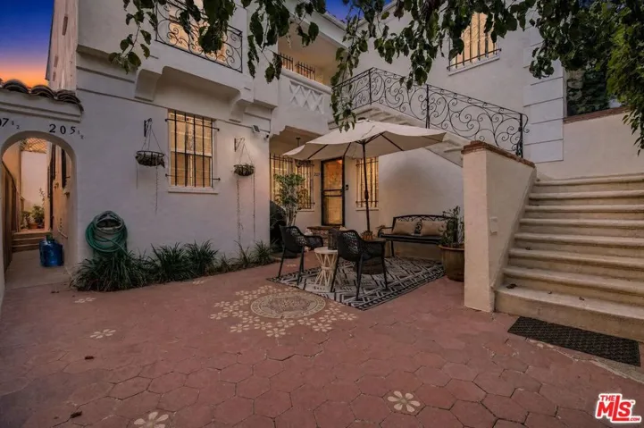 Courtyard Entry