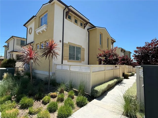 2201 W 237th Street, Torrance, California 90501