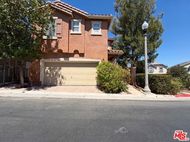 29206 Rio Lobo Way, Valencia, California 91354