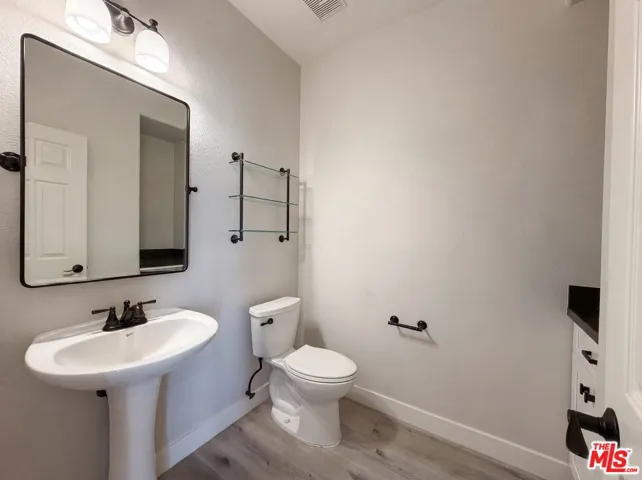 29206 Rio Lobo Way, Valencia, California 91354