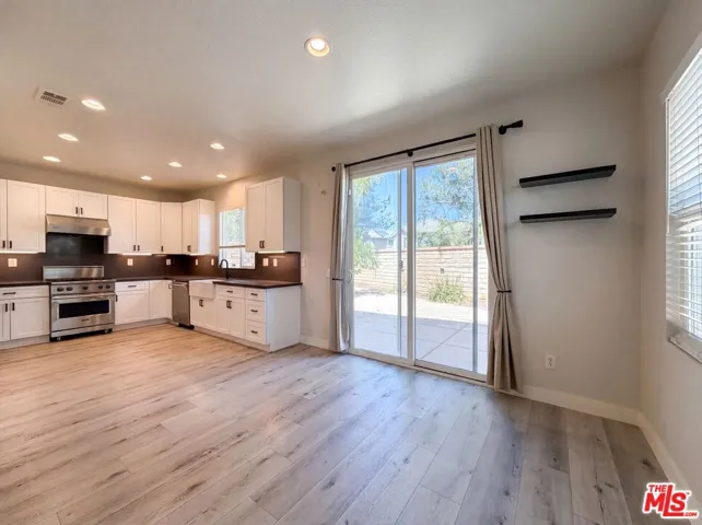 29206 Rio Lobo Way, Valencia, California 91354