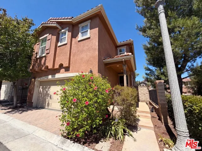 29206 Rio Lobo Way, Valencia, California 91354