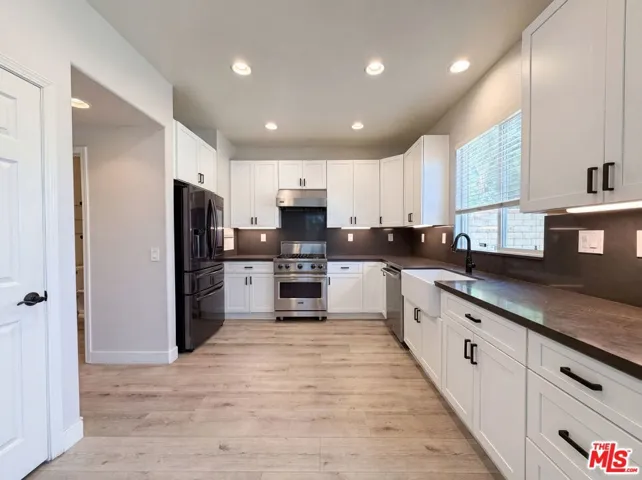 29206 Rio Lobo Way, Valencia, California 91354