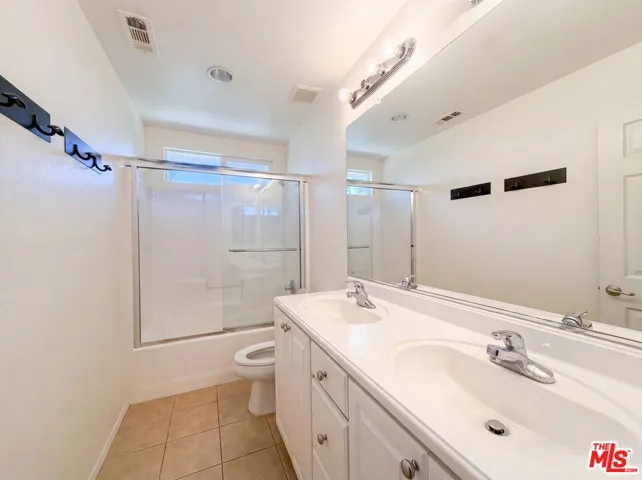 29206 Rio Lobo Way, Valencia, California 91354