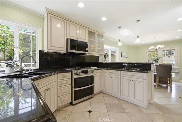 23639 Via Primero, Valencia, California 91355