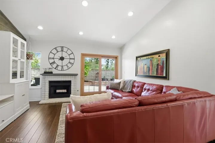 23639 Via Primero, Valencia, California 91355
