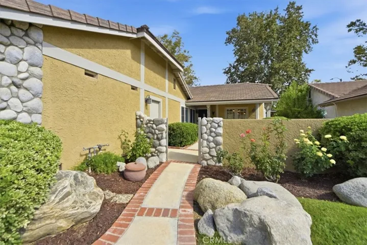 23639 Via Primero, Valencia, California 91355
