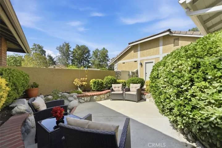 23639 Via Primero, Valencia, California 91355