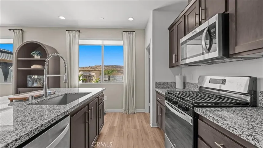 4230 Empressa Circle, Lake Elsinore, California 92530