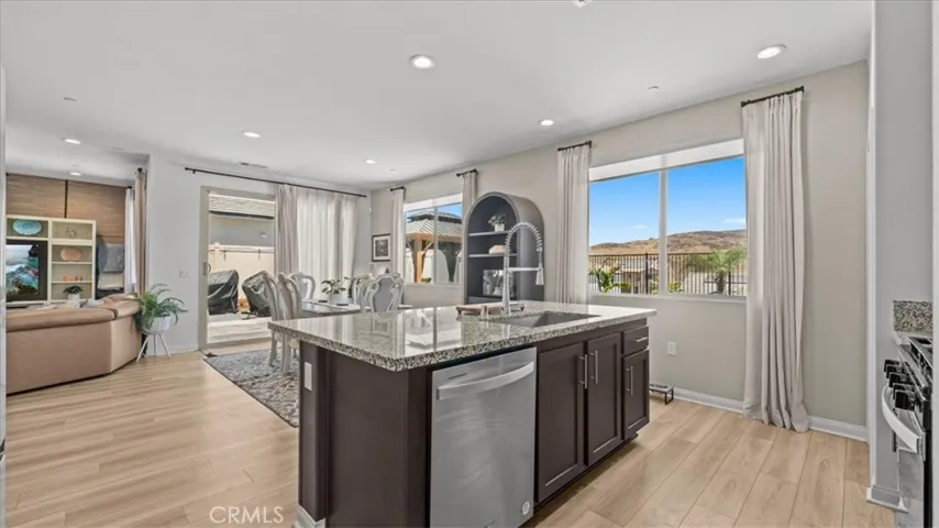 4230 Empressa Circle, Lake Elsinore, California 92530