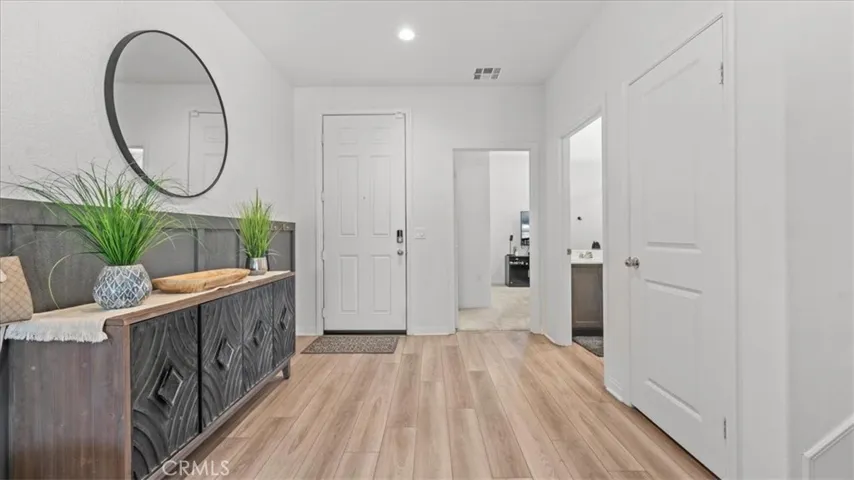 4230 Empressa Circle, Lake Elsinore, California 92530
