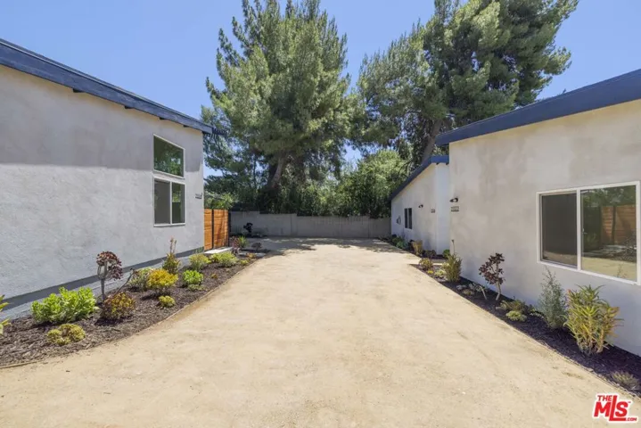 22320 Itasca Street, Chatsworth, California 91311