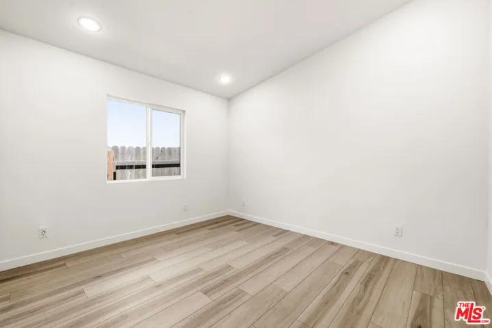 22320 Itasca Street, Chatsworth, California 91311