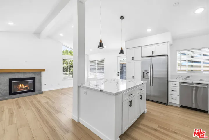22320 Itasca Street, Chatsworth, California 91311