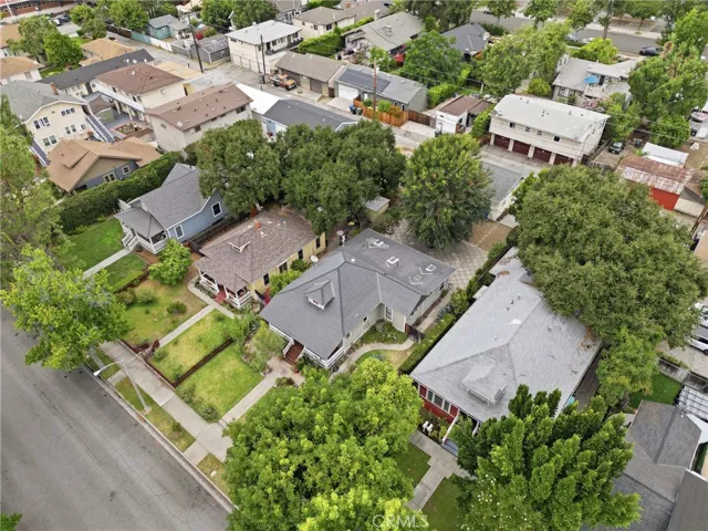 231 E Lemon, Monrovia, California 91016