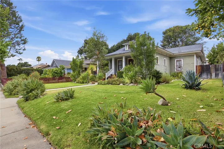 231 E Lemon, Monrovia, California 91016