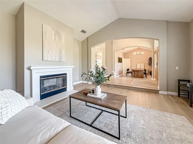 751 Parmenter Court, Thousand Oaks, California 91362