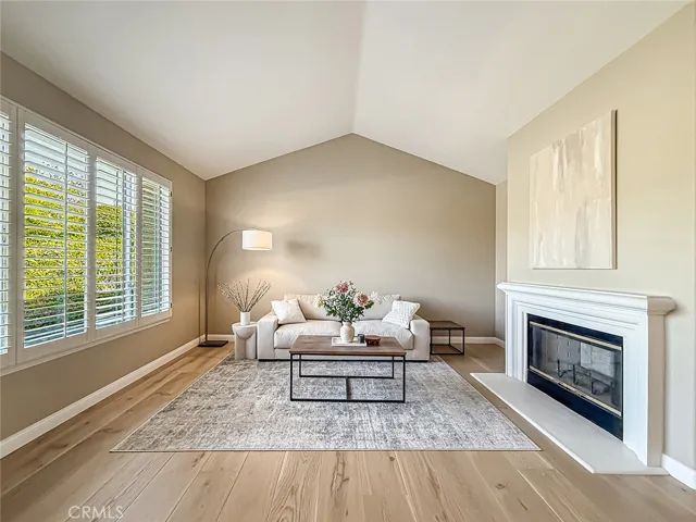 751 Parmenter Court, Thousand Oaks, California 91362