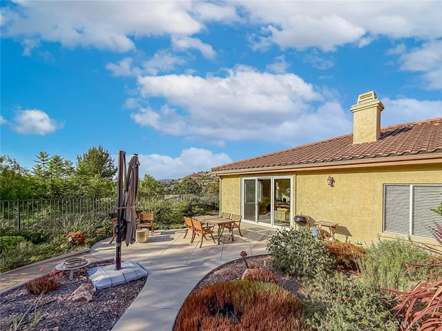 751 Parmenter Court, Thousand Oaks, California 91362