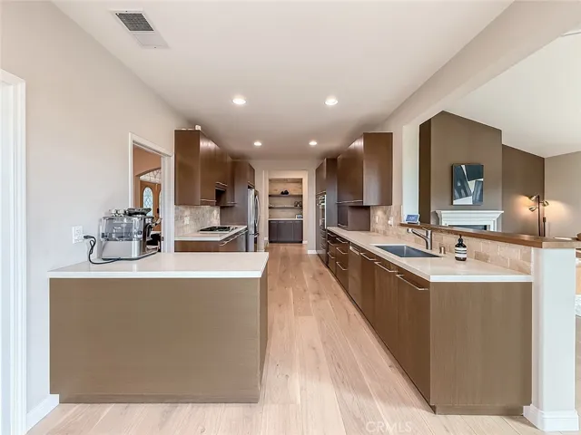 751 Parmenter Court, Thousand Oaks, California 91362