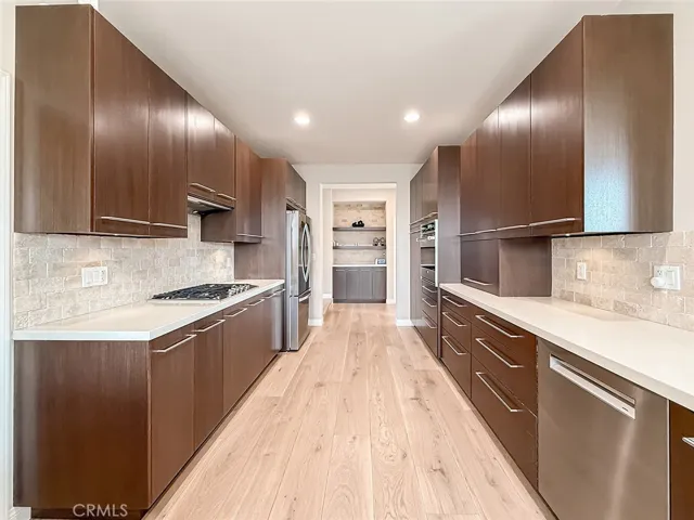 751 Parmenter Court, Thousand Oaks, California 91362