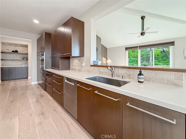 751 Parmenter Court, Thousand Oaks, California 91362