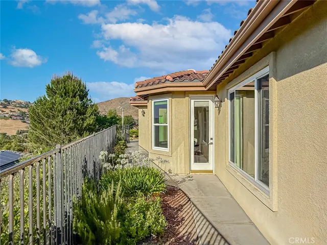 751 Parmenter Court, Thousand Oaks, California 91362