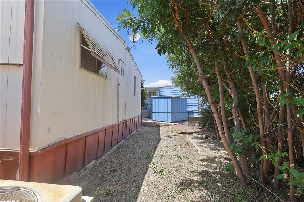 9391 California Ave 81, Riverside, California 92503 — photo 5
