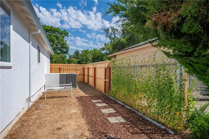 1450 Walnut, Red Bluff, California 96080