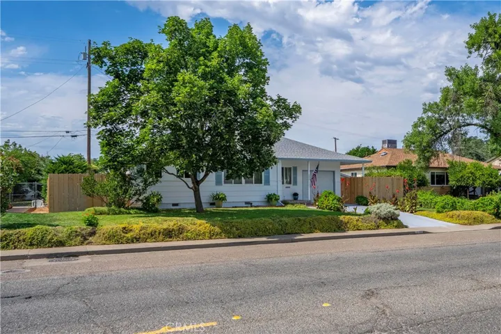 1450 Walnut, Red Bluff, California 96080 — photo 5