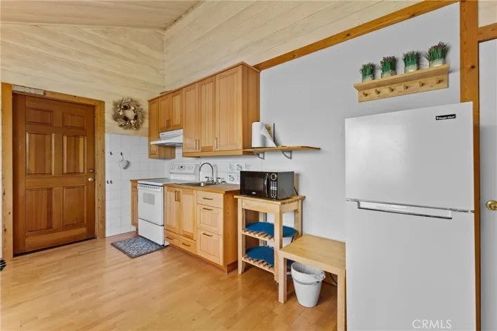 39195 Leathers, Aguanga, California 92536