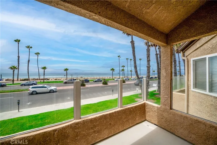 2000 Pacific Coast Hwy 108, Huntington Beach, California 92648
