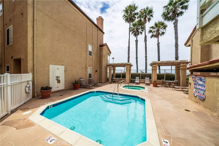 2000 Pacific Coast Hwy 108, Huntington Beach, California 92648
