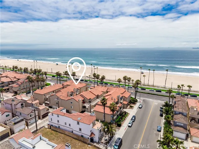 2000 Pacific Coast Hwy 108, Huntington Beach, California 92648