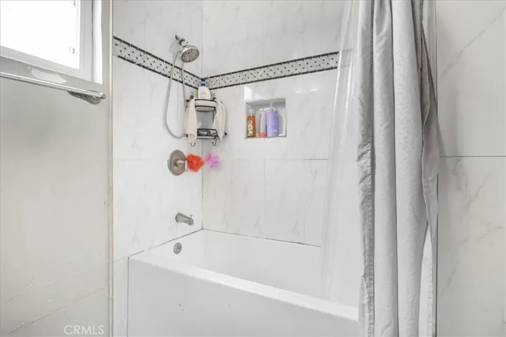 608 E Central Avenue, Santa Ana, California 92707