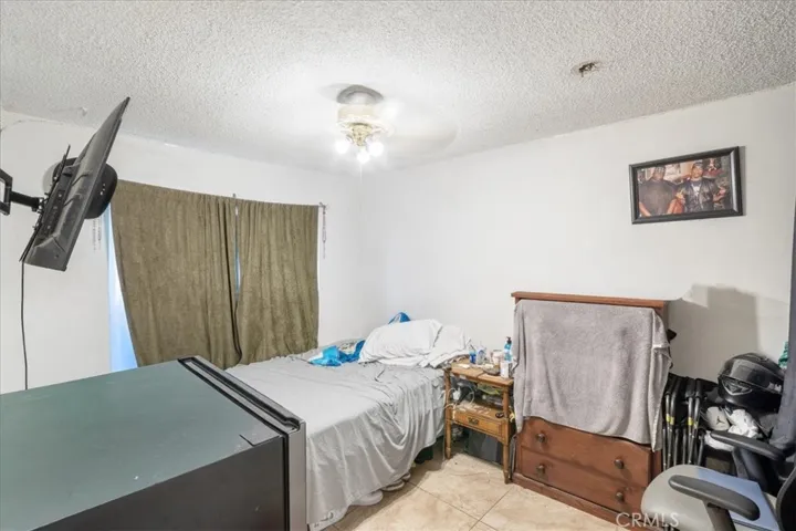 608 E Central Avenue, Santa Ana, California 92707