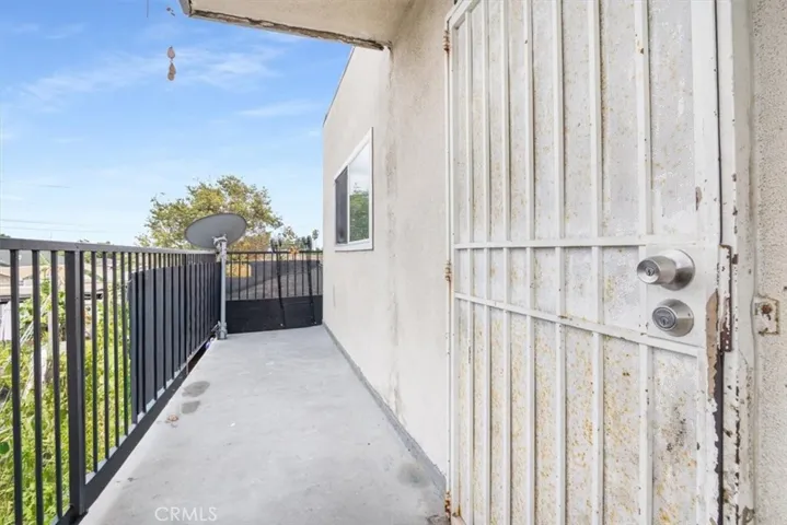 608 E Central Avenue, Santa Ana, California 92707