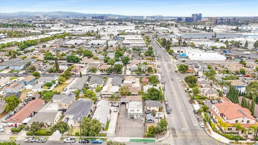608 E Central Avenue, Santa Ana, California 92707