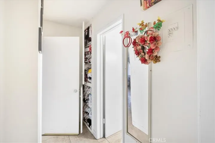 608 E Central Avenue, Santa Ana, California 92707